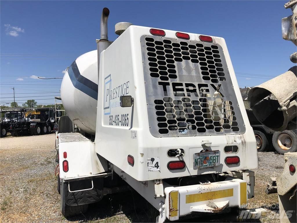 Terex FDB6000 콘크리트 믹서트럭