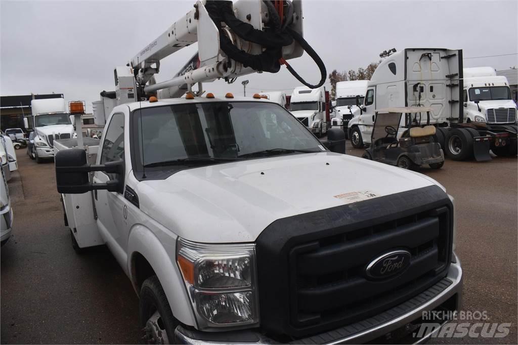 Terex LT38 트럭 탑재 고소작업대
