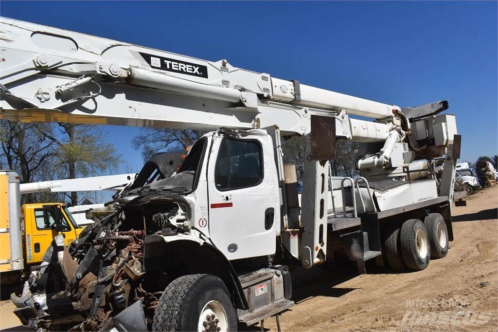 Terex TM100 트럭 탑재 고소작업대