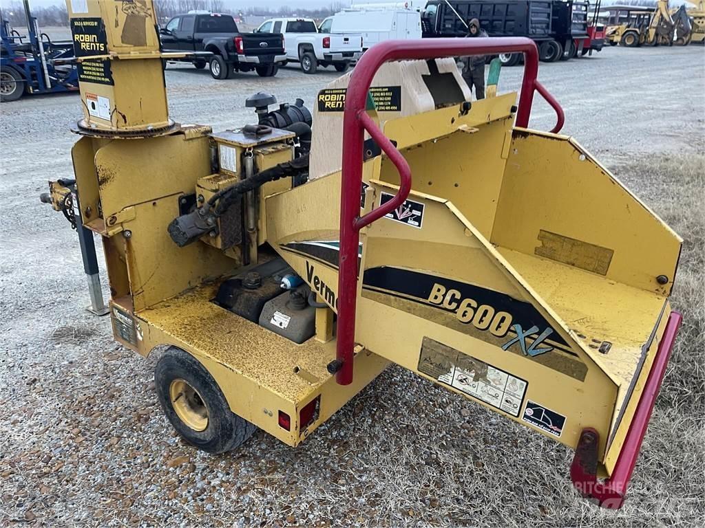 Vermeer BC600XL 톱밥제조기