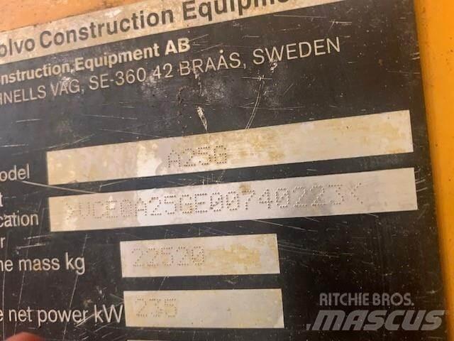 Volvo A25G 급수차