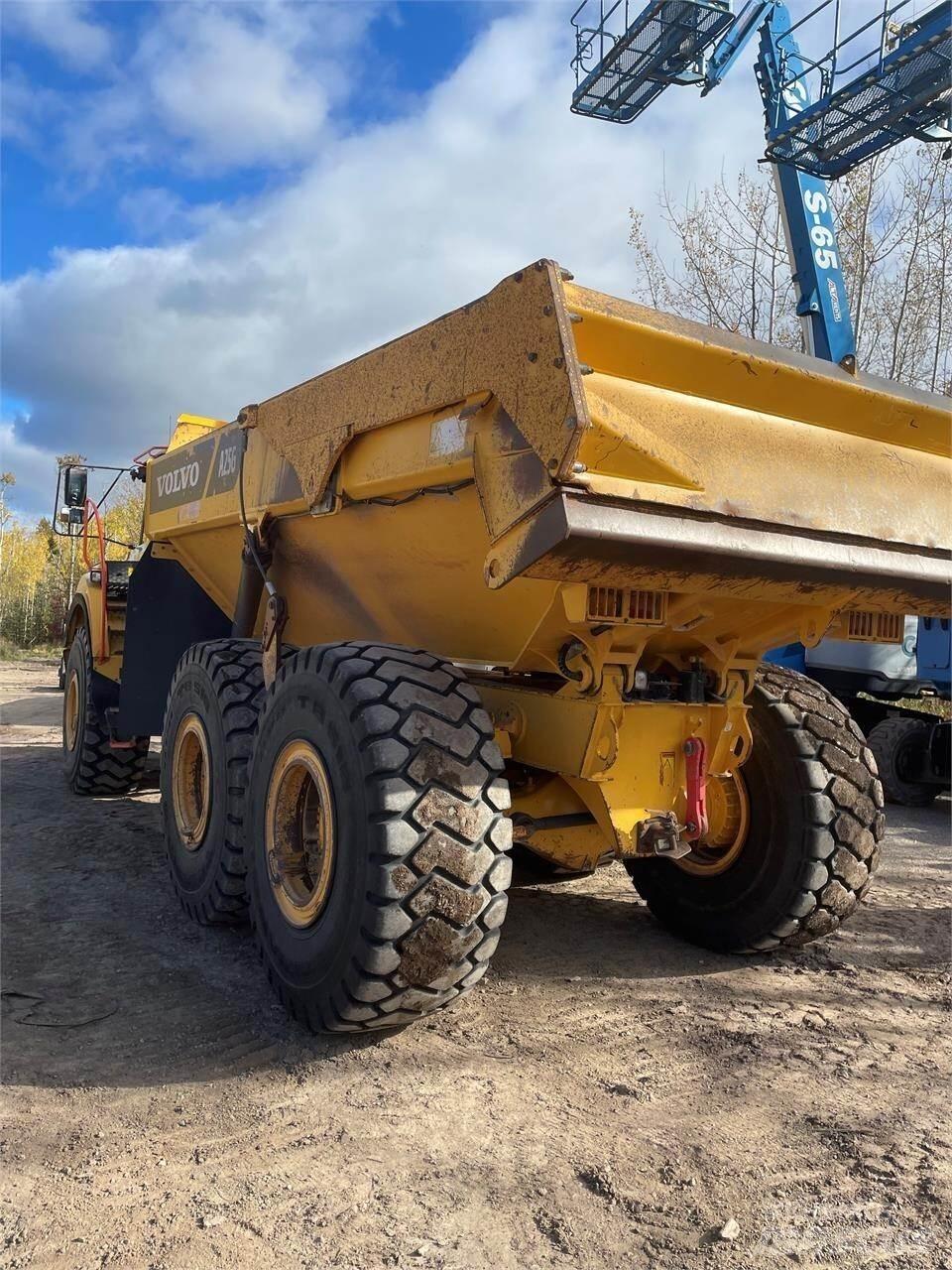 Volvo A25G 연결식 홀러