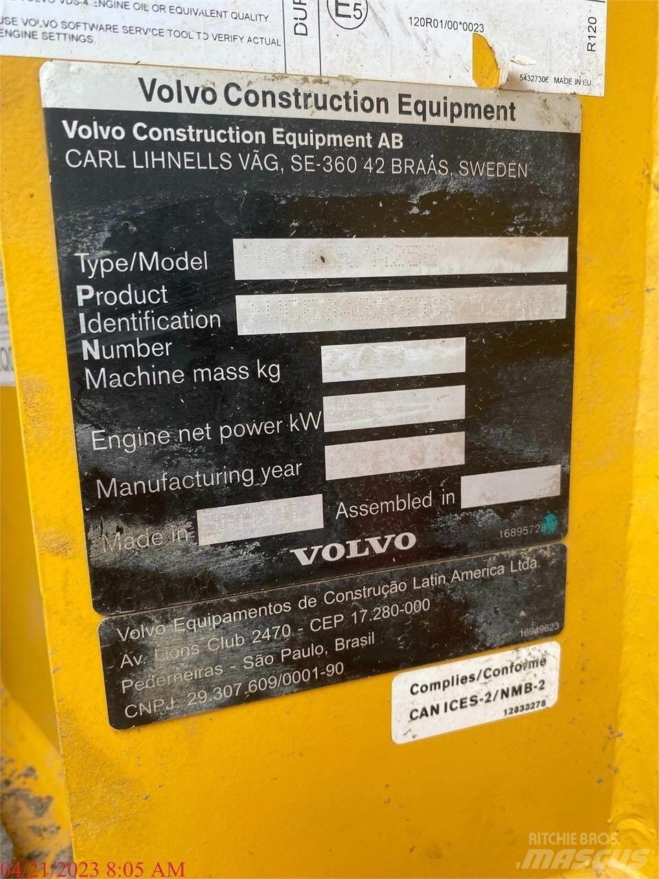 Volvo A25G 연결식 홀러