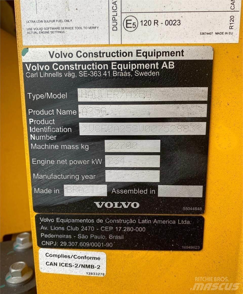Volvo A25G 연결식 홀러