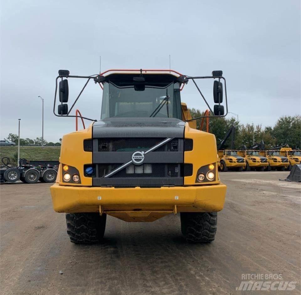 Volvo A25G 연결식 홀러