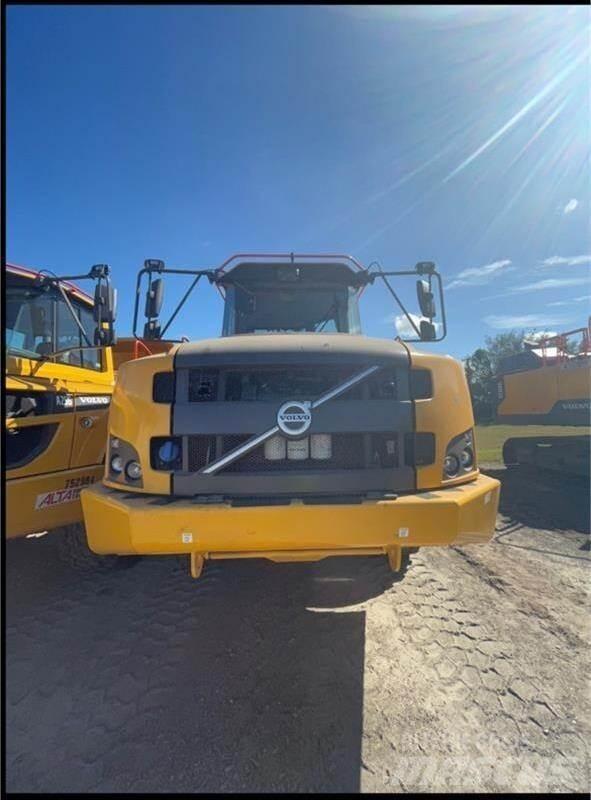 Volvo A25G 연결식 홀러