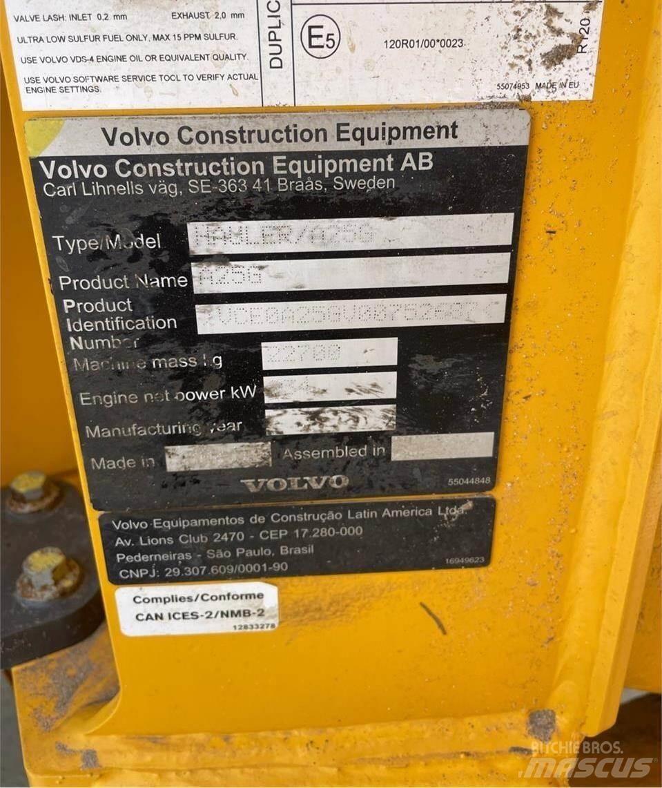 Volvo A25G 연결식 홀러
