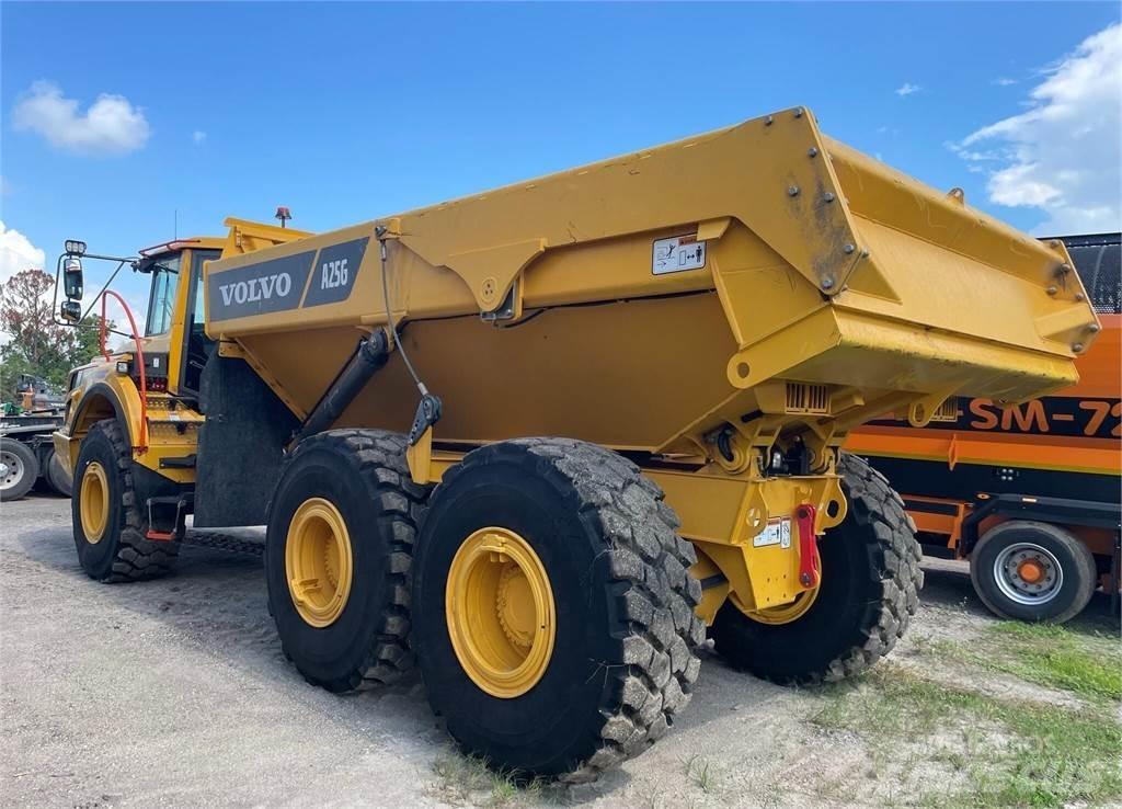 Volvo A25G 연결식 홀러
