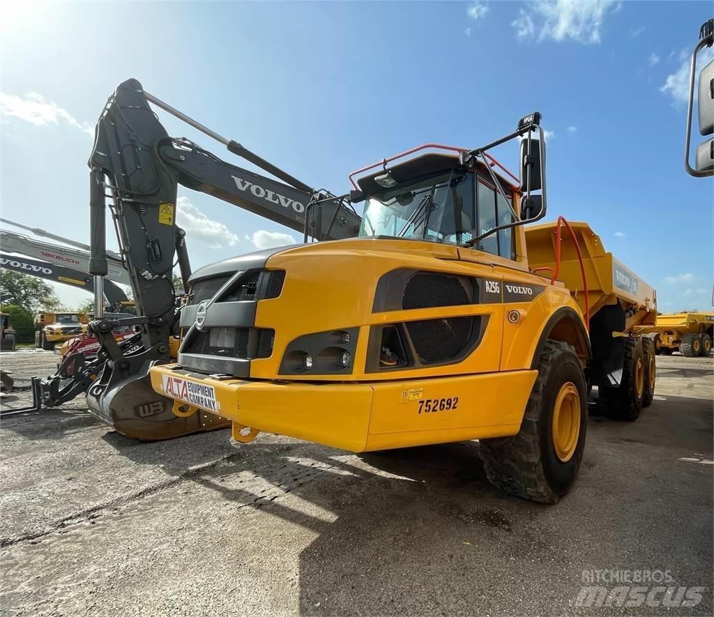 Volvo A25G 연결식 홀러
