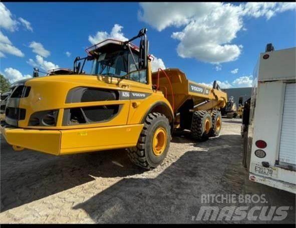 Volvo A25G 연결식 홀러