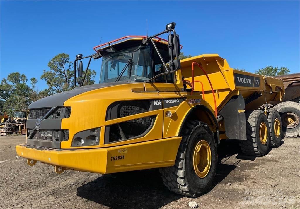 Volvo A25G 연결식 홀러