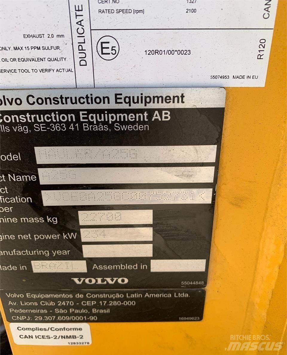 Volvo A25G 연결식 홀러
