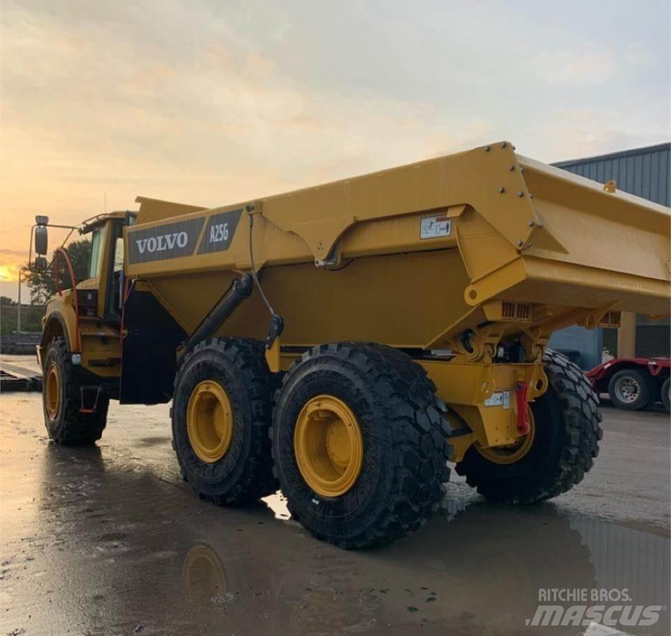 Volvo A25G 연결식 홀러