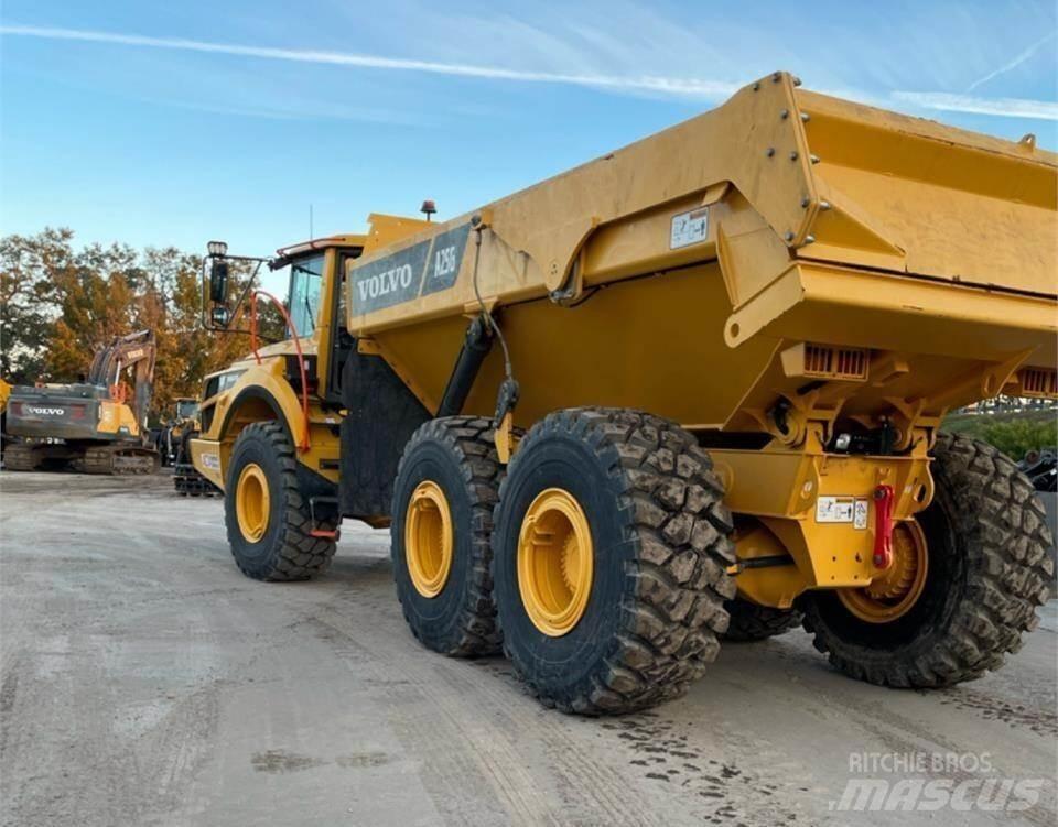 Volvo A25G 연결식 홀러