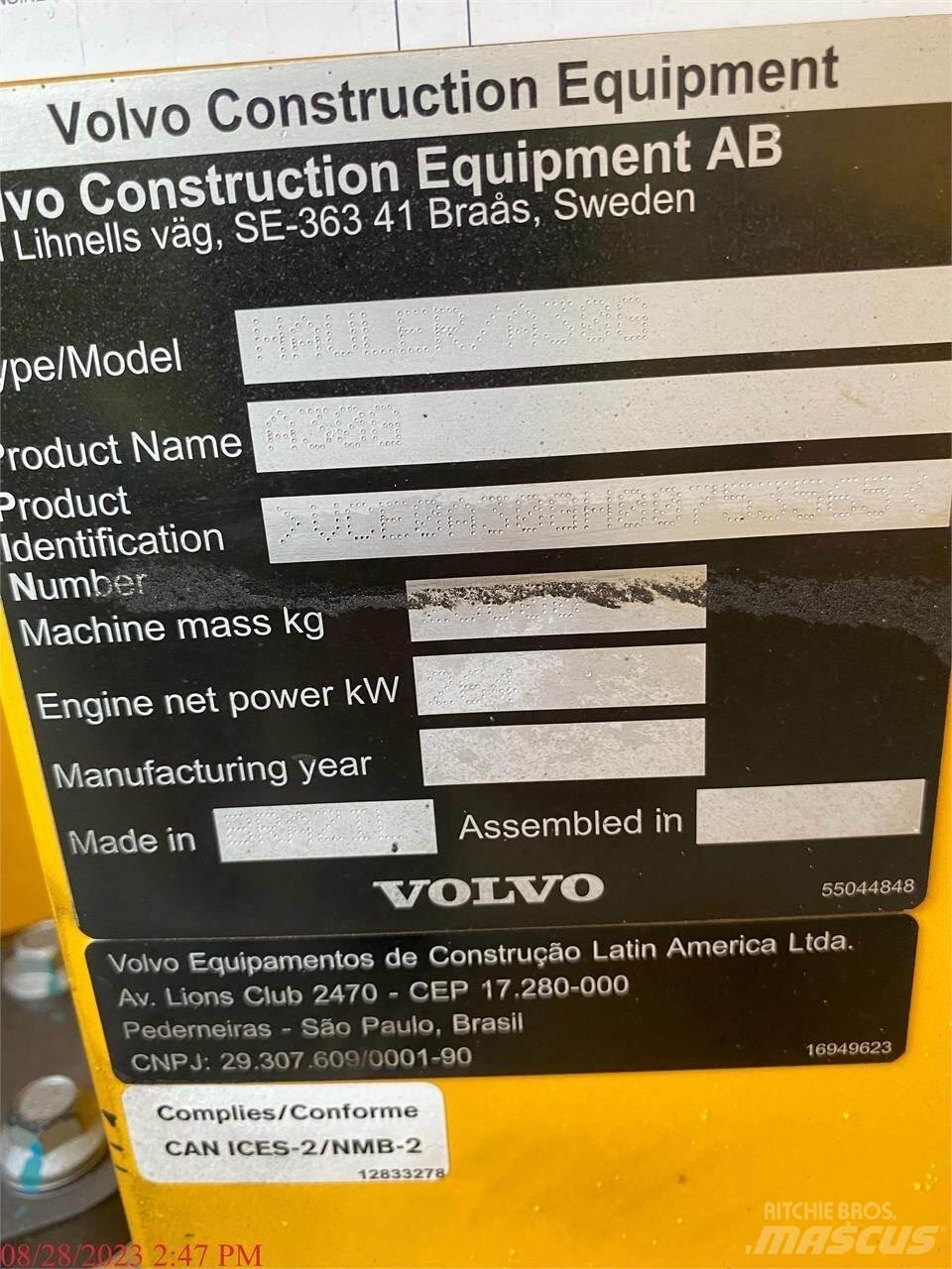 Volvo A30G 연결식 홀러