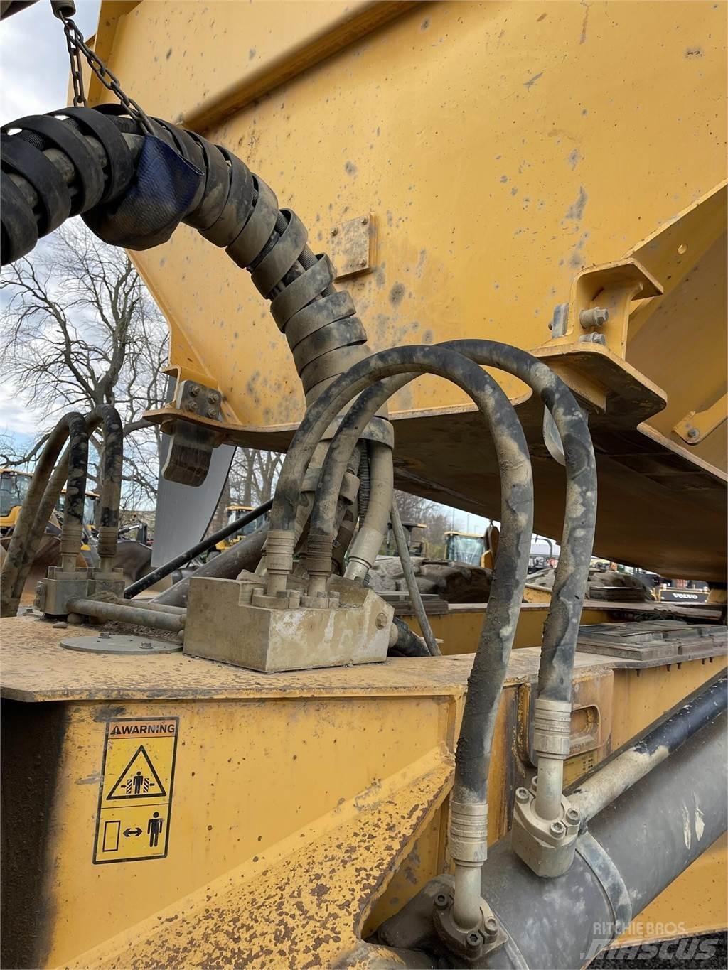 Volvo A40F 연결식 홀러