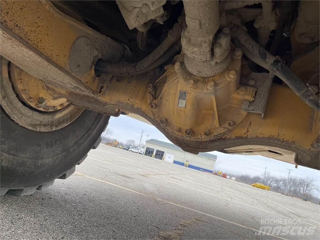 Volvo A40G 연결식 홀러