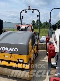 Volvo CR30B 콤비 롤러