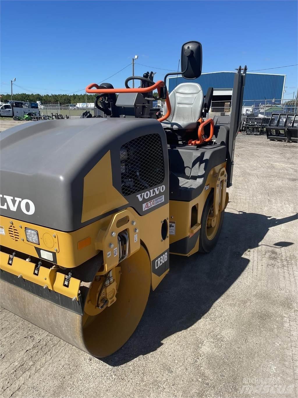 Volvo CR30B 콤비 롤러