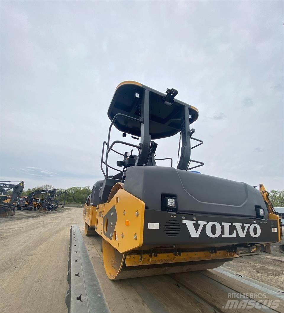 Volvo DD110C 트윈 드럼 롤러