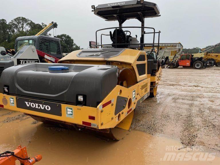 Volvo DD120B 트윈 드럼 롤러