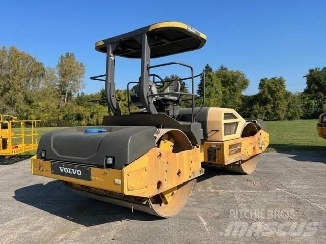 Volvo DD120B 트윈 드럼 롤러