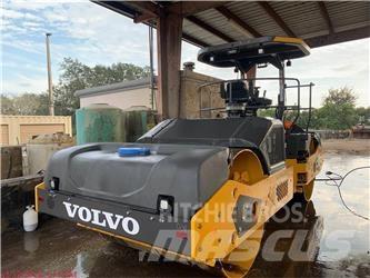 Volvo DD128C 트윈 드럼 롤러