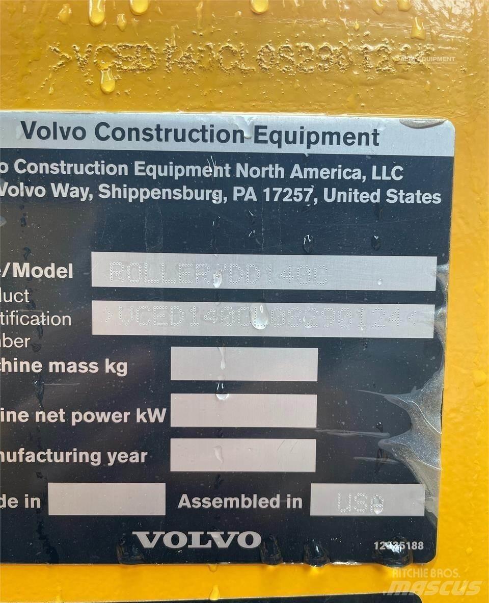 Volvo DD140C 트윈 드럼 롤러