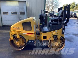 Volvo DD25B 트윈 드럼 롤러