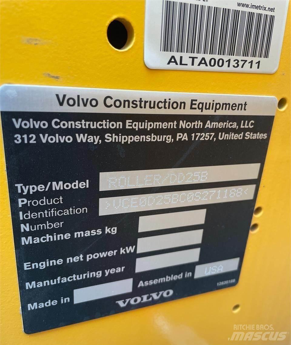 Volvo DD25B 트윈 드럼 롤러