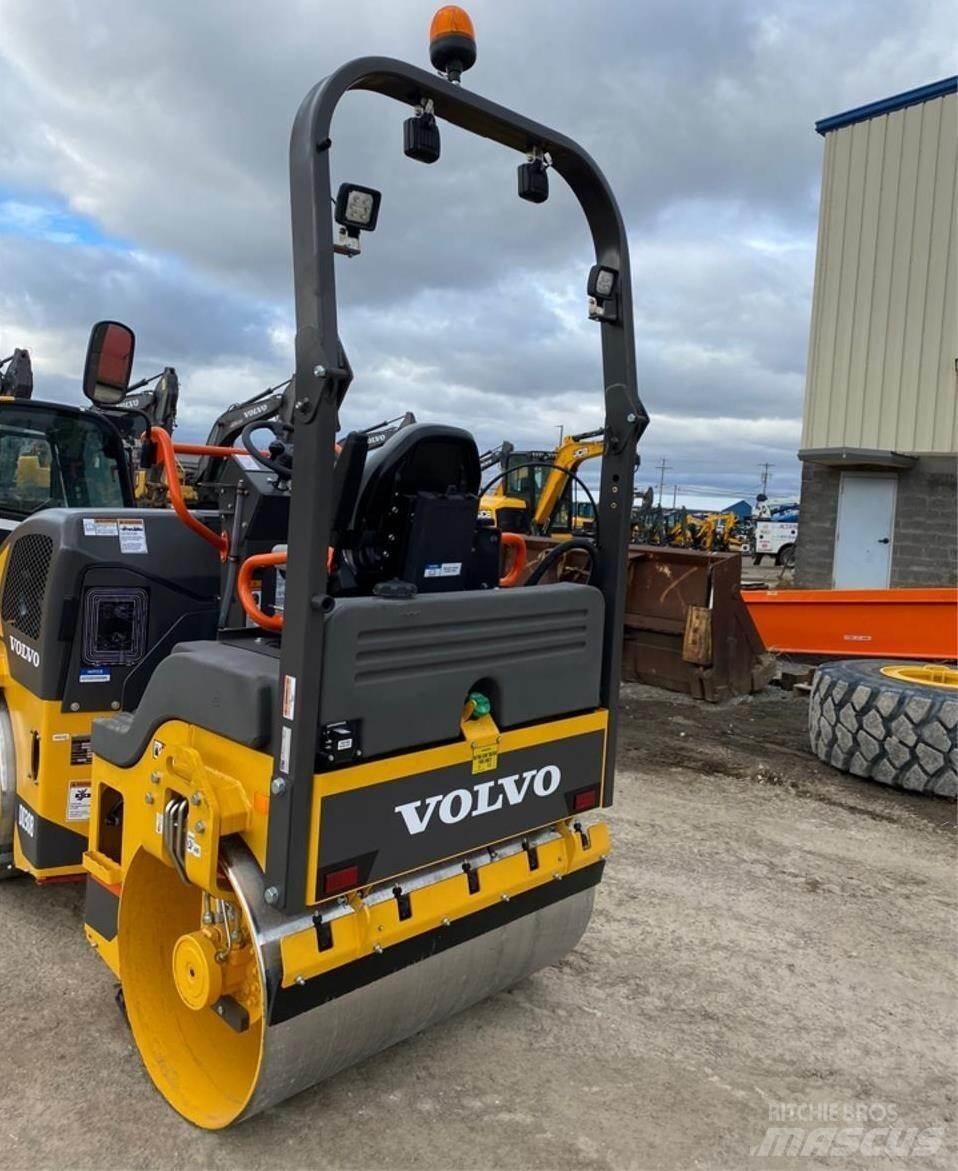 Volvo DD30B 트윈 드럼 롤러