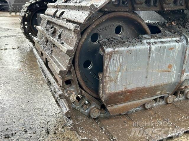 Volvo EC140EL 대형 굴삭기 29톤 이상