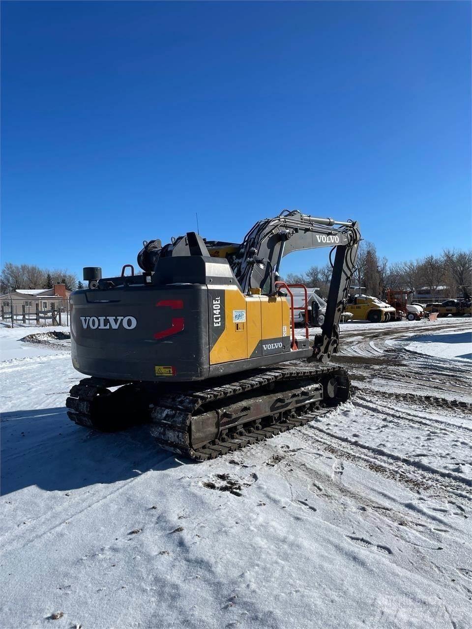 Volvo EC140EL 대형 굴삭기 29톤 이상