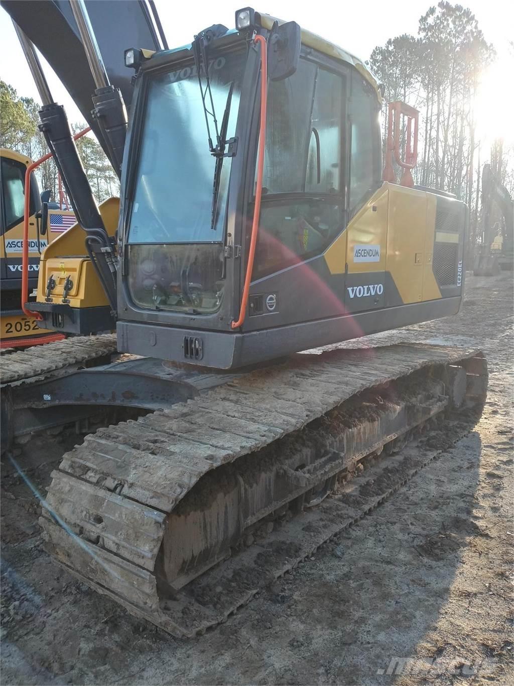 Volvo EC220EL 대형 굴삭기 29톤 이상