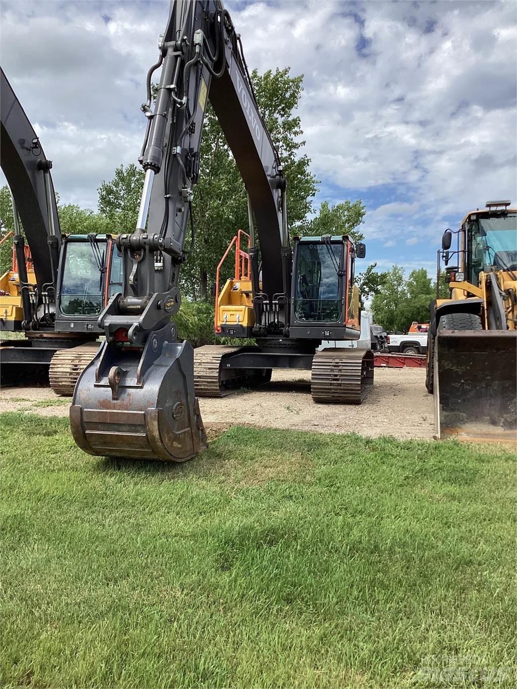 Volvo EC220EL 대형 굴삭기 29톤 이상