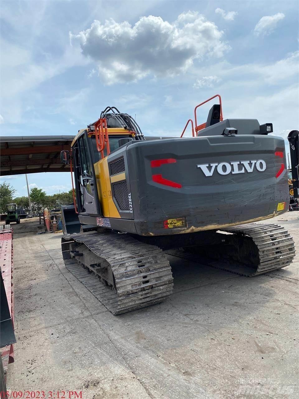 Volvo EC220EL 대형 굴삭기 29톤 이상