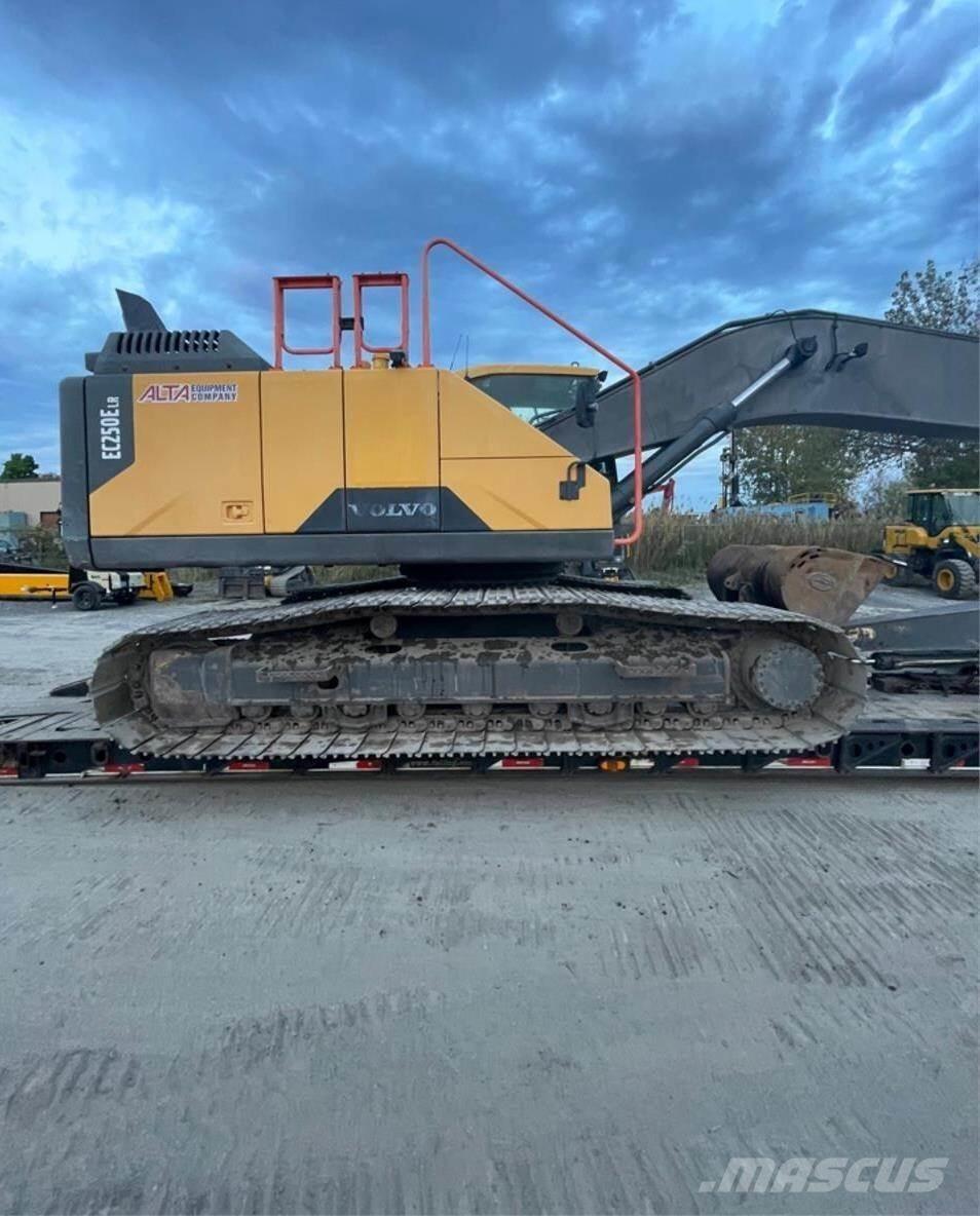 Volvo EC250E LR 대형 굴삭기 29톤 이상