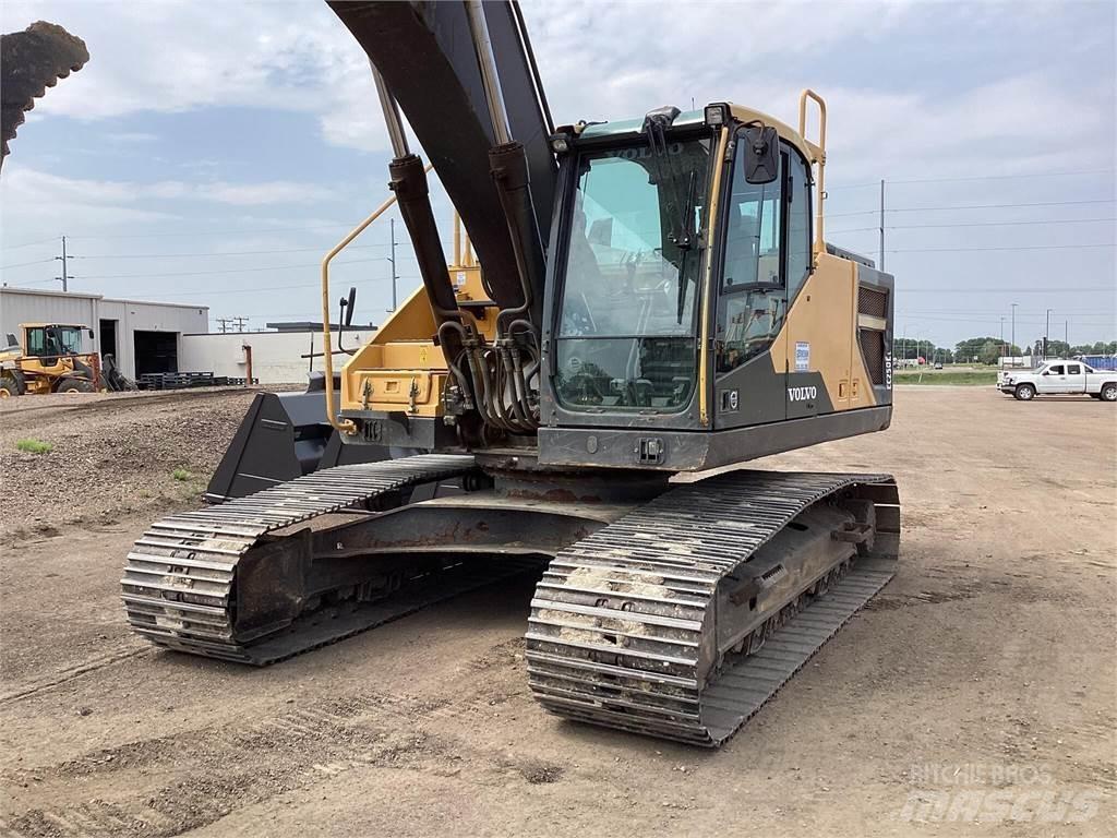 Volvo EC250EL 대형 굴삭기 29톤 이상