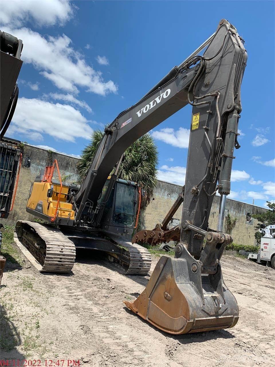 Volvo EC300EL 대형 굴삭기 29톤 이상
