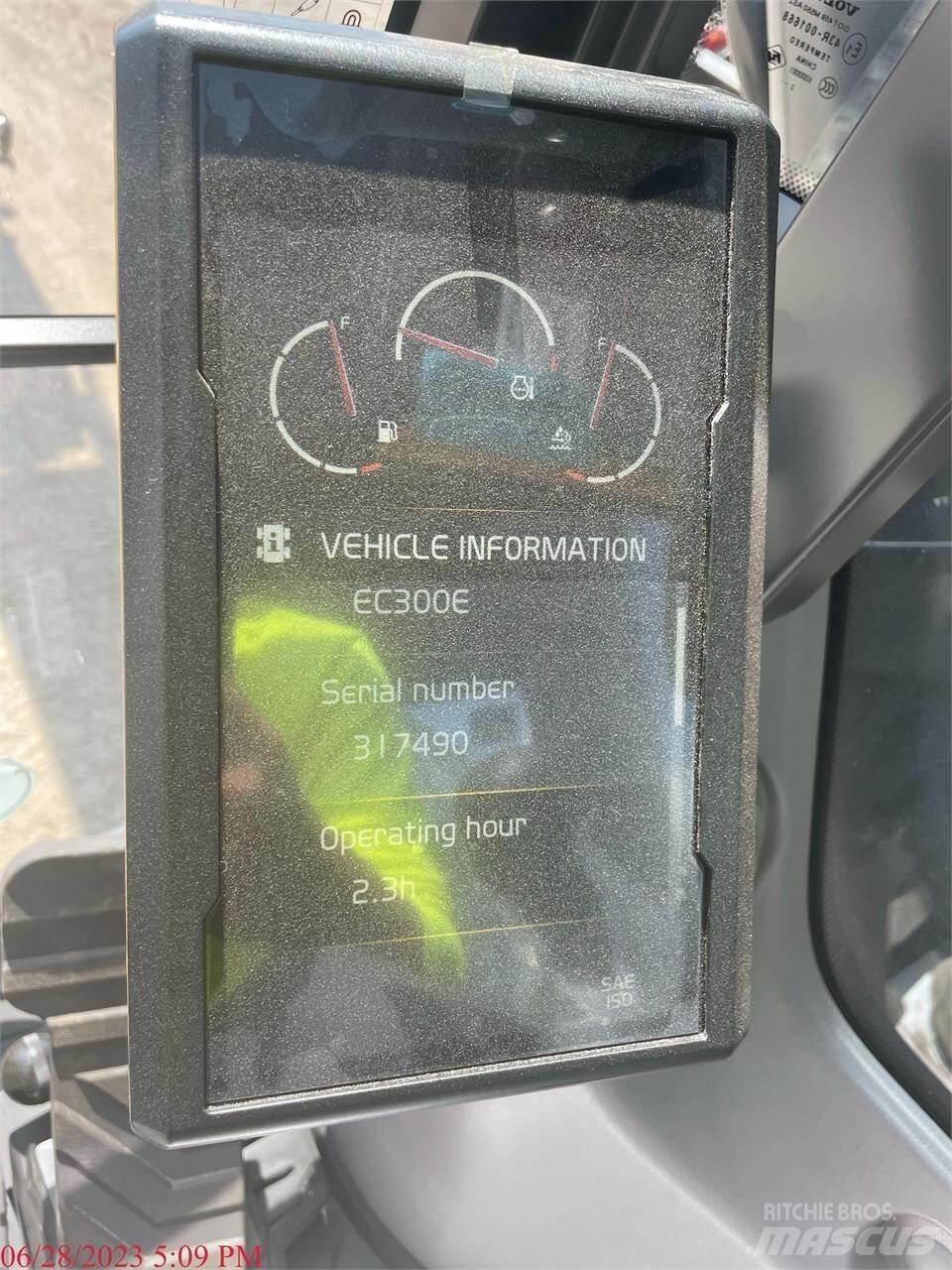Volvo EC300EL 대형 굴삭기 29톤 이상