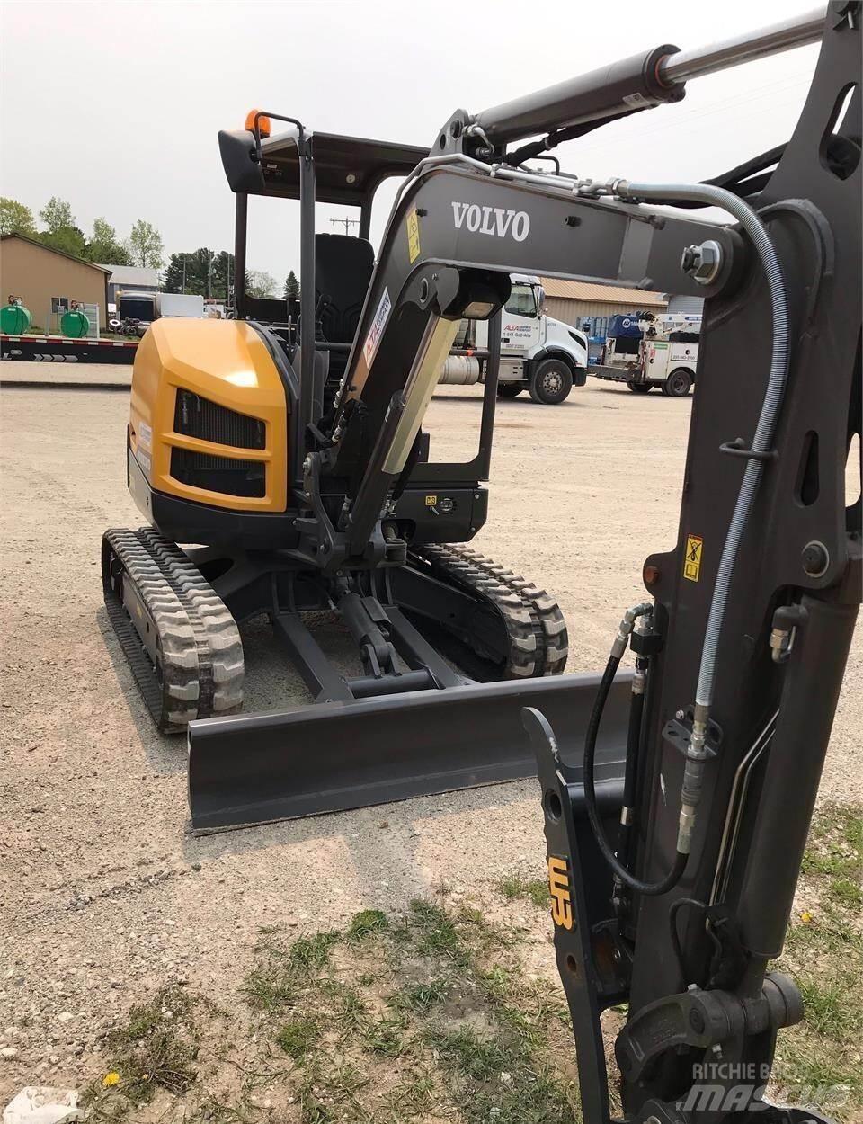Volvo EC35D 소형 굴삭기 7톤 미만