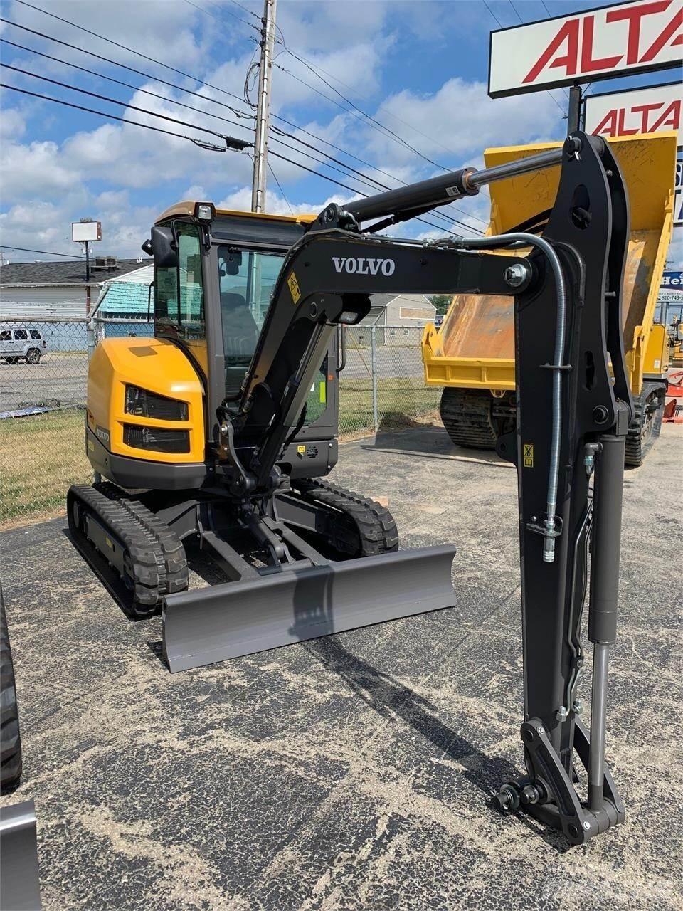 Volvo EC35D 소형 굴삭기 7톤 미만
