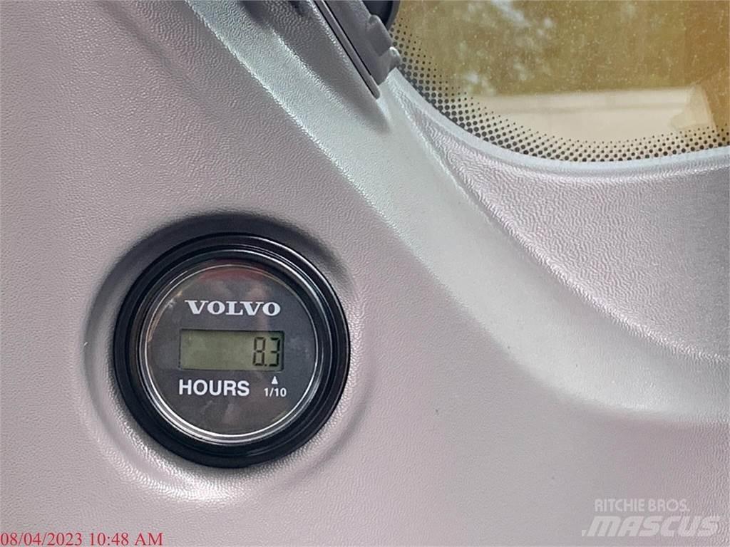 Volvo ECR235EL 대형 굴삭기 29톤 이상