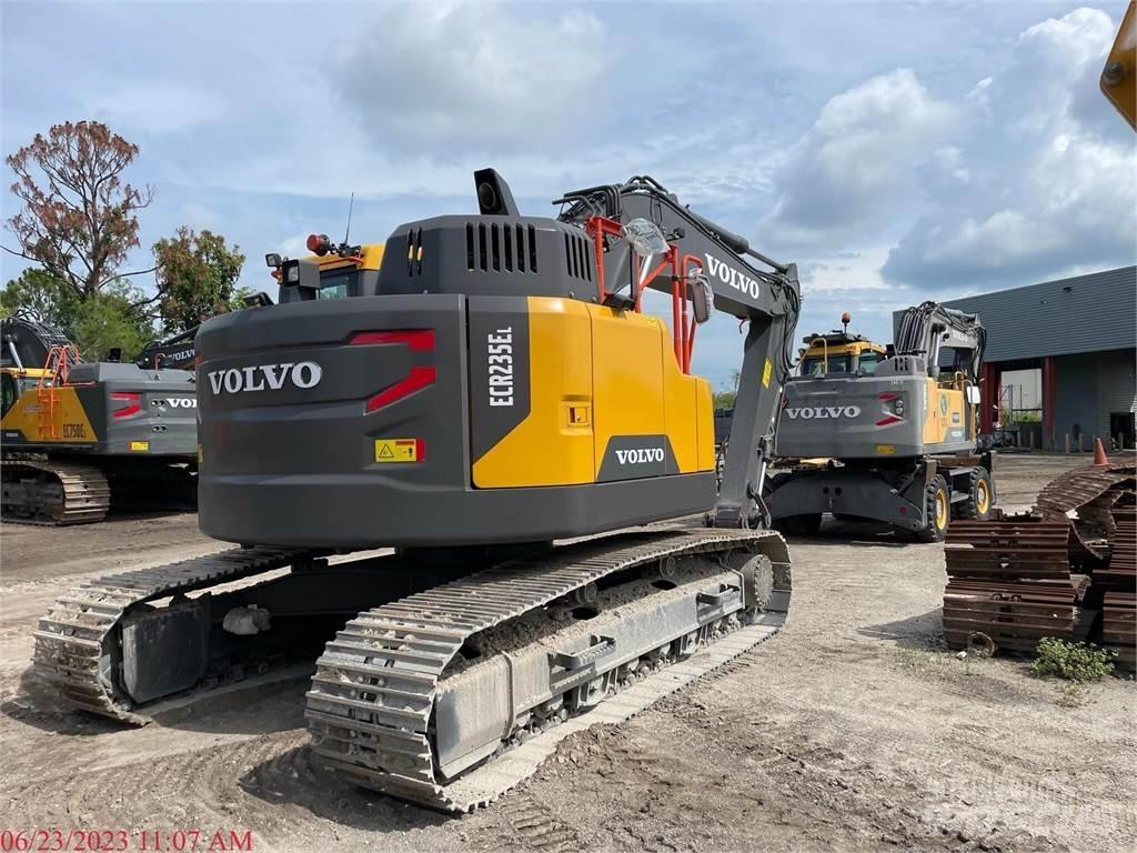 Volvo ECR235EL 대형 굴삭기 29톤 이상