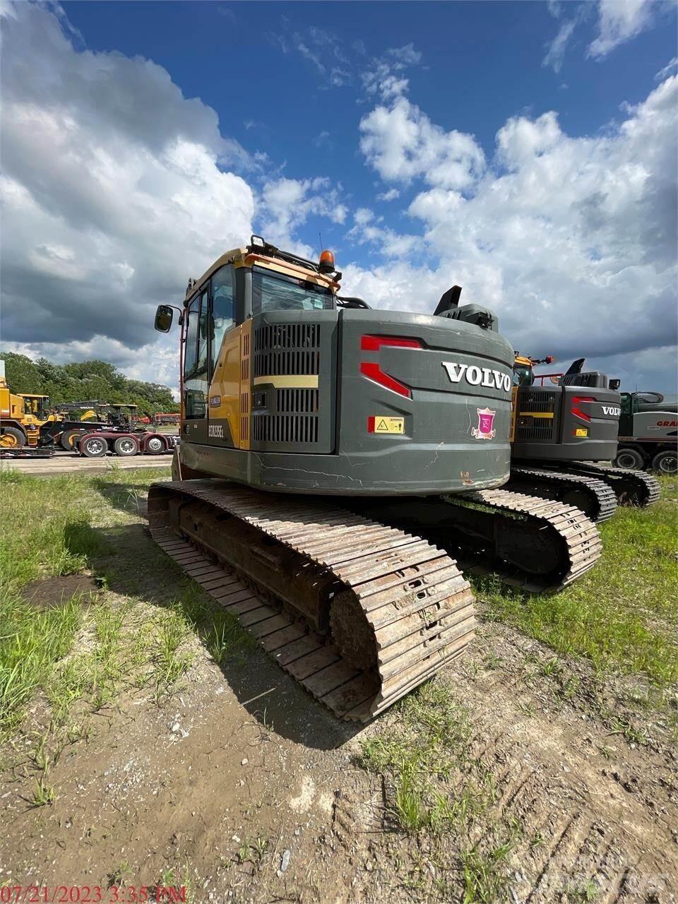 Volvo ECR235EL 대형 굴삭기 29톤 이상