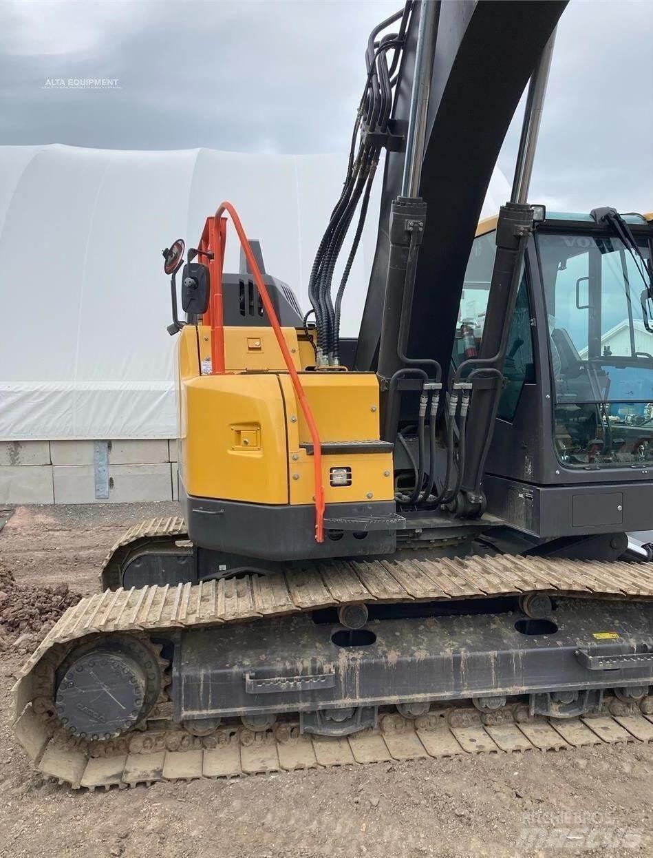 Volvo ECR235EL 대형 굴삭기 29톤 이상