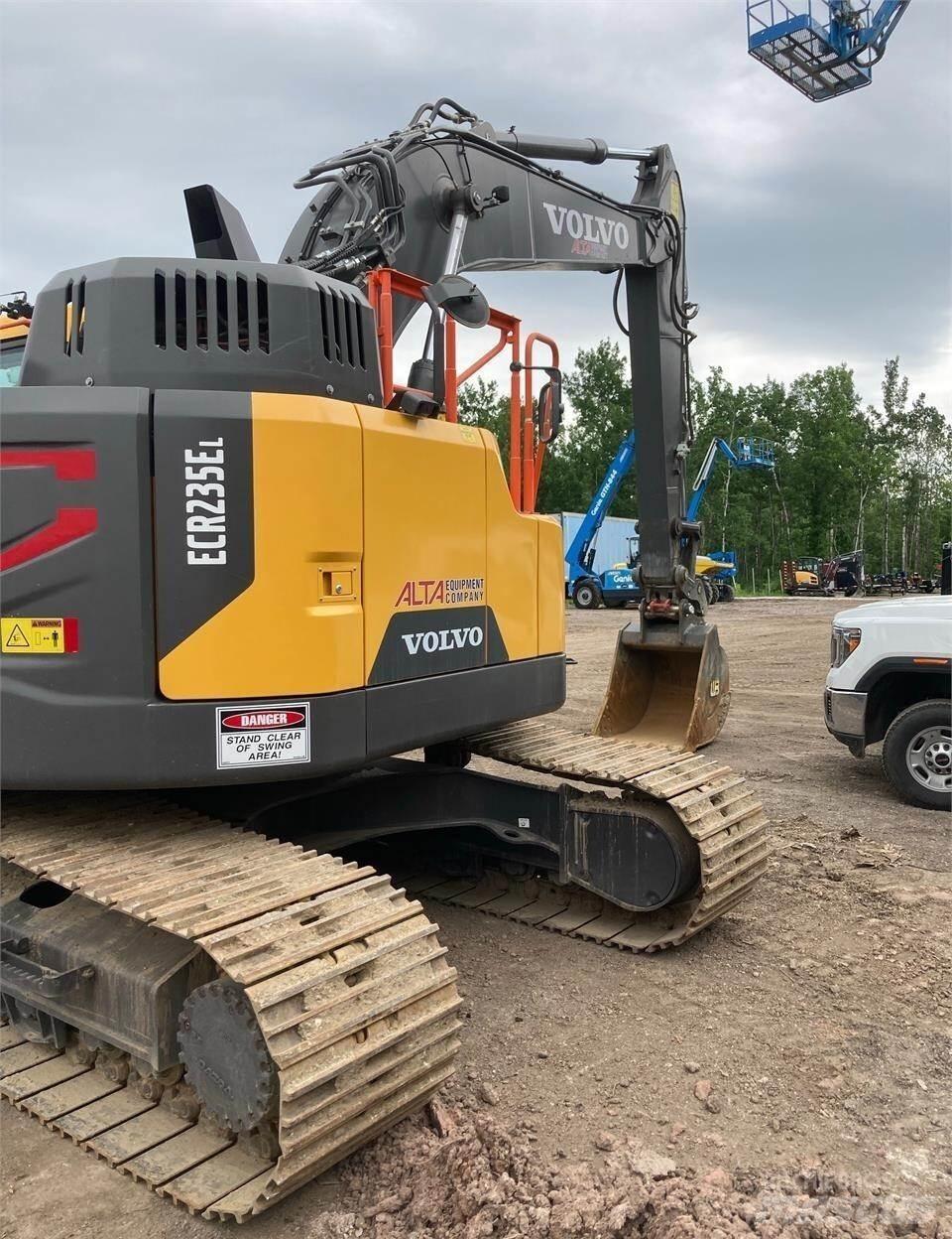 Volvo ECR235EL 대형 굴삭기 29톤 이상