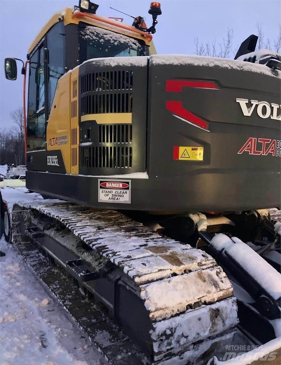 Volvo ECR235EL 대형 굴삭기 29톤 이상