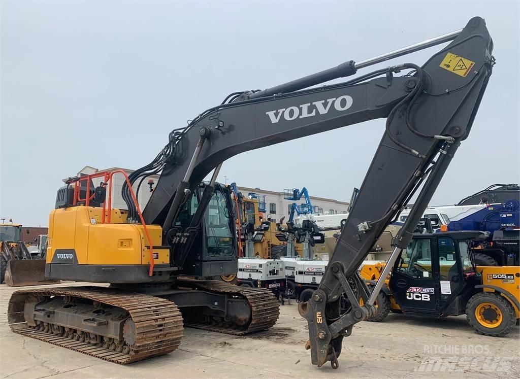 Volvo ECR235EL 대형 굴삭기 29톤 이상