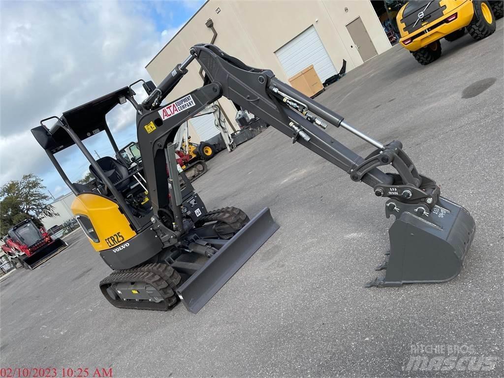 Volvo ECR25D 소형 굴삭기 7톤 미만